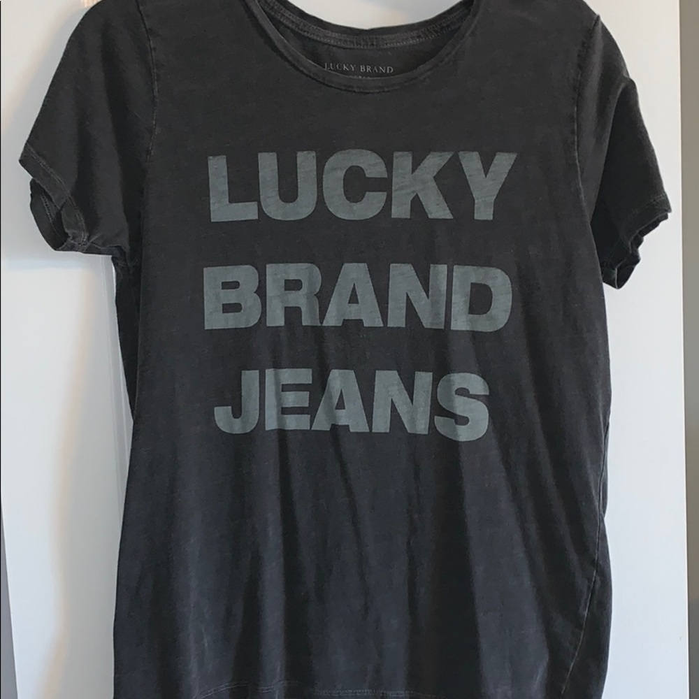 Super cute t-shirt!